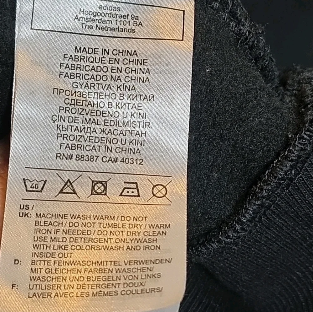 adidas sportswear mountain